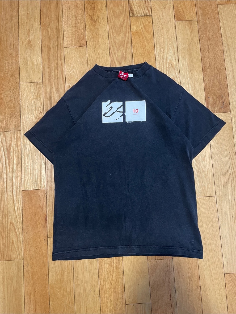 Black Short-Sleeve Graphic Crewneck T-Shirt
